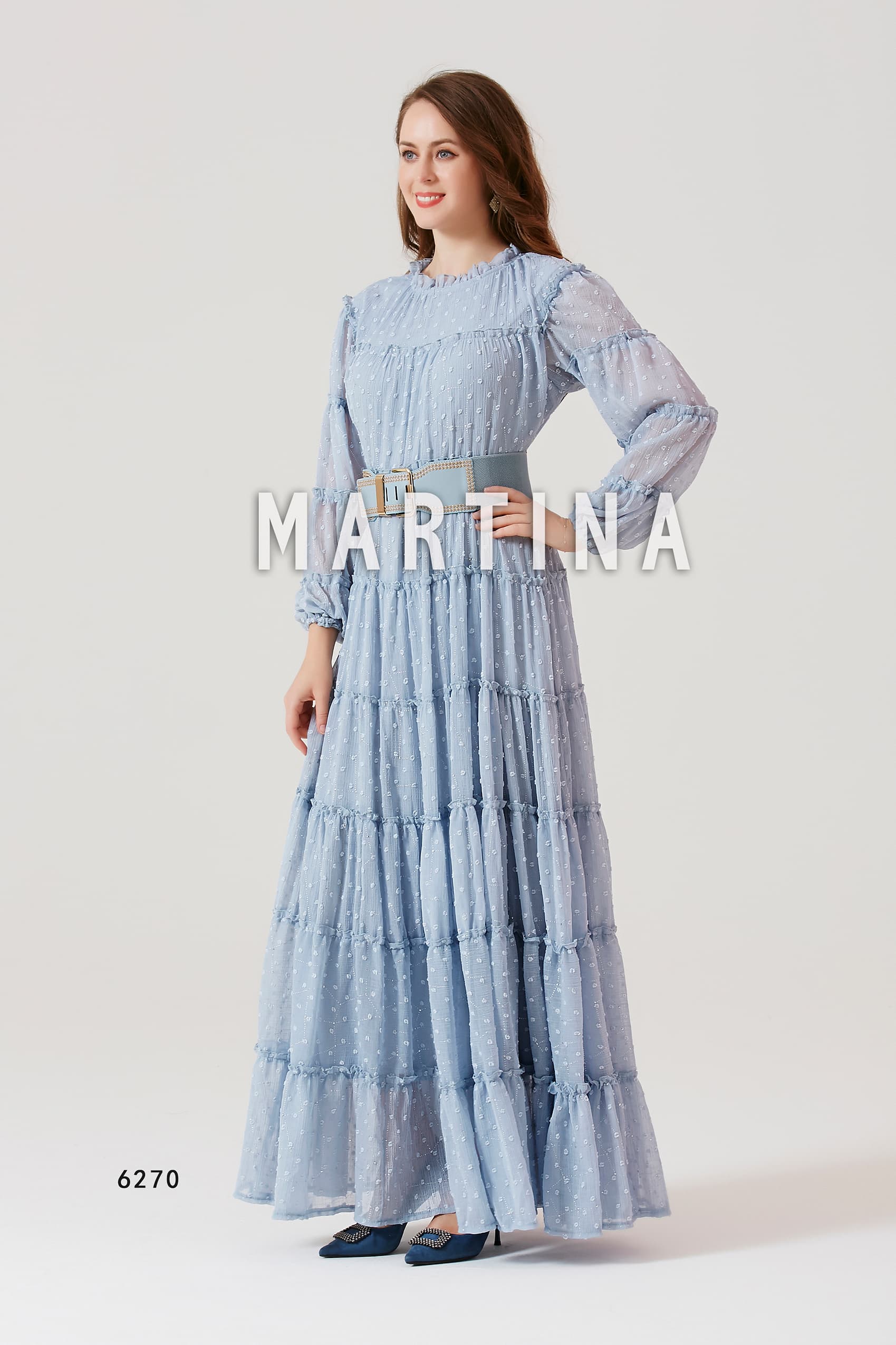 فستان طويل ناعم من خامة الشيفون