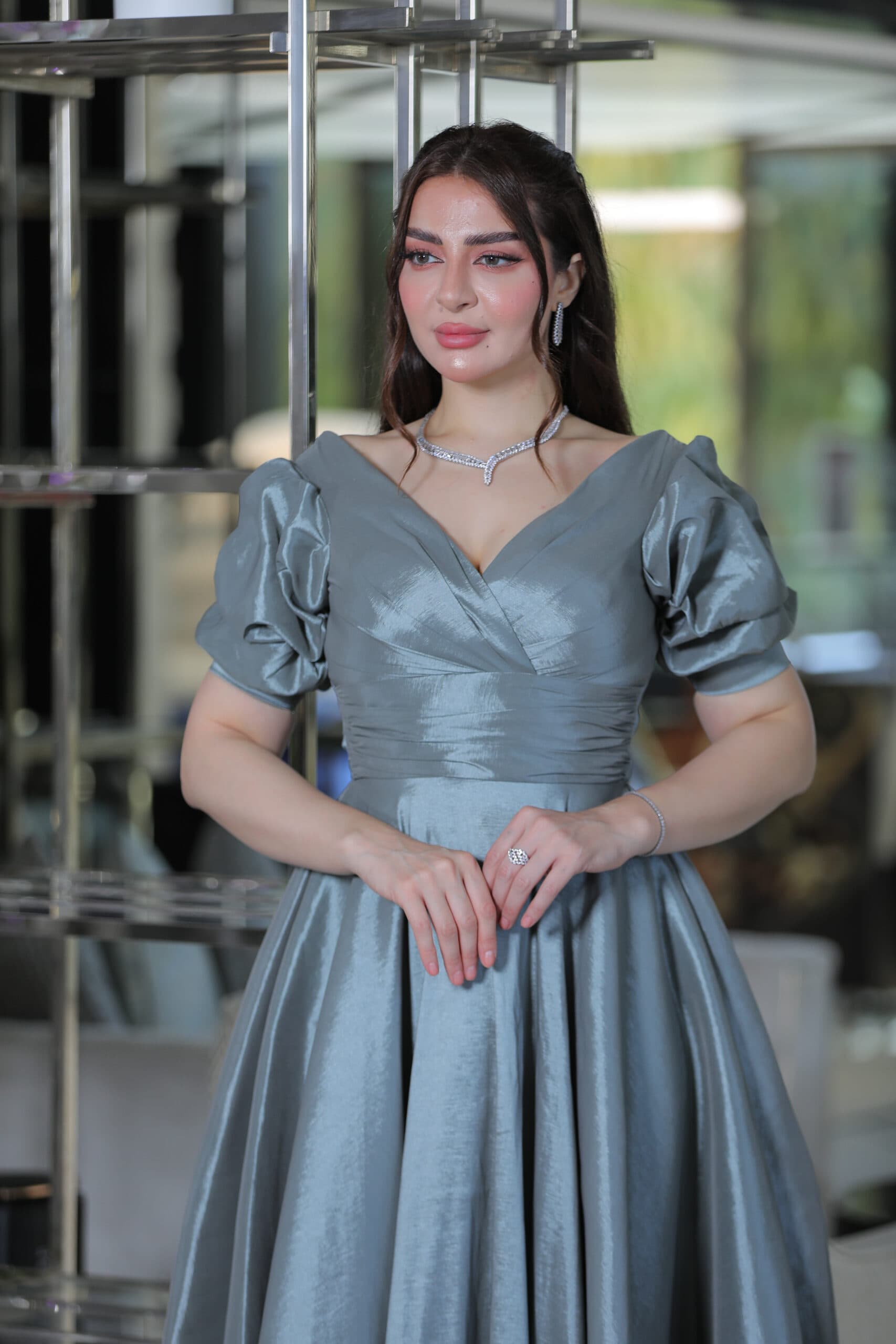 فستان سهره طويل باكمام بف