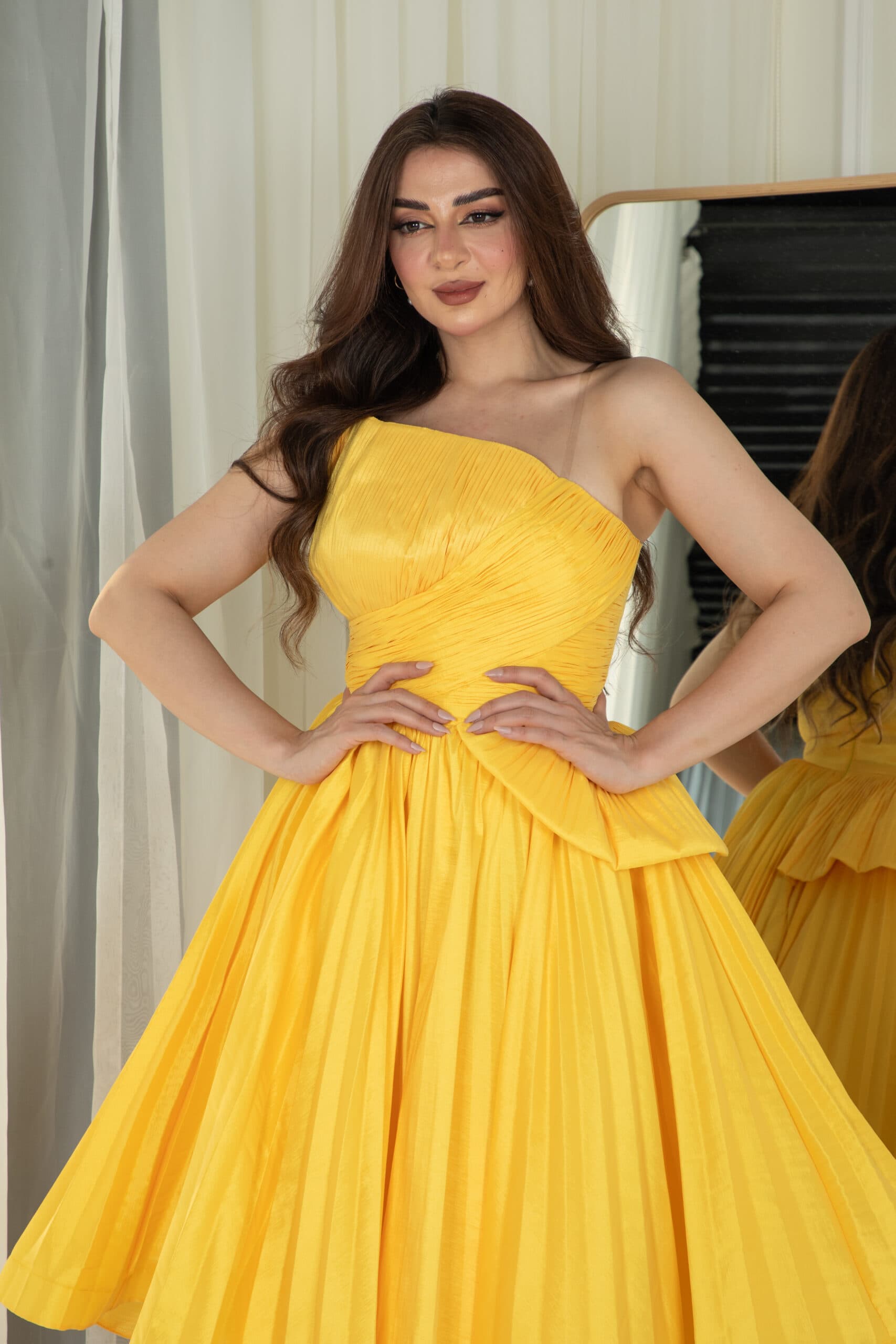 فستان سهره ميدي بتصميم مذهل عصري