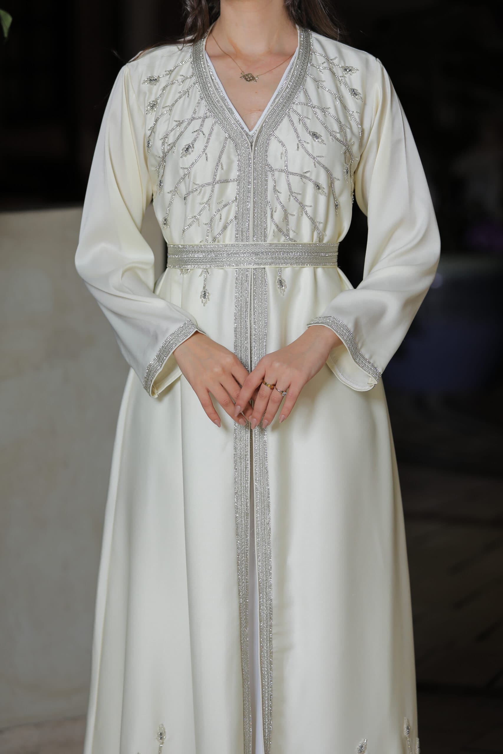 جلابية بأحدث تصميم مطرزة اربع الوان