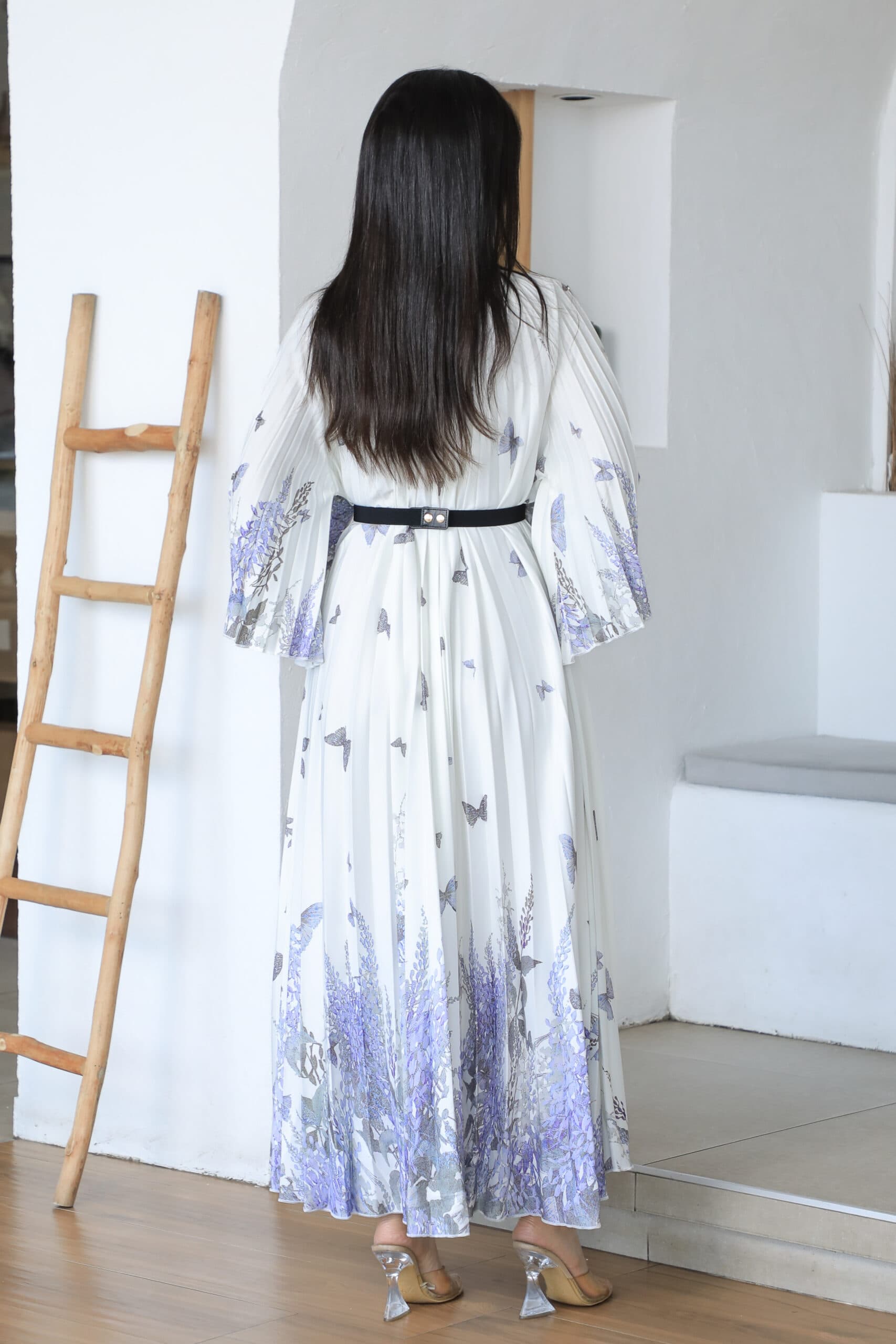 جلابية كسرات ناعمة بطباعة فراشات