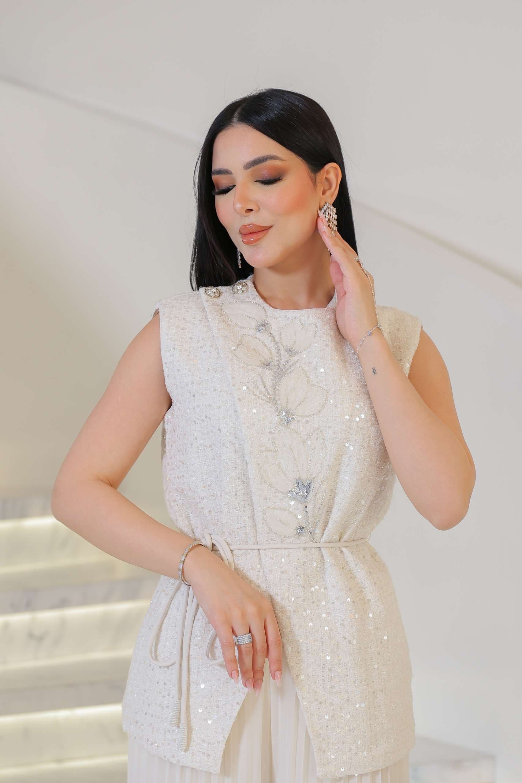 طقم بنطلون أنيق يجمع بين الفخامة والنعومة